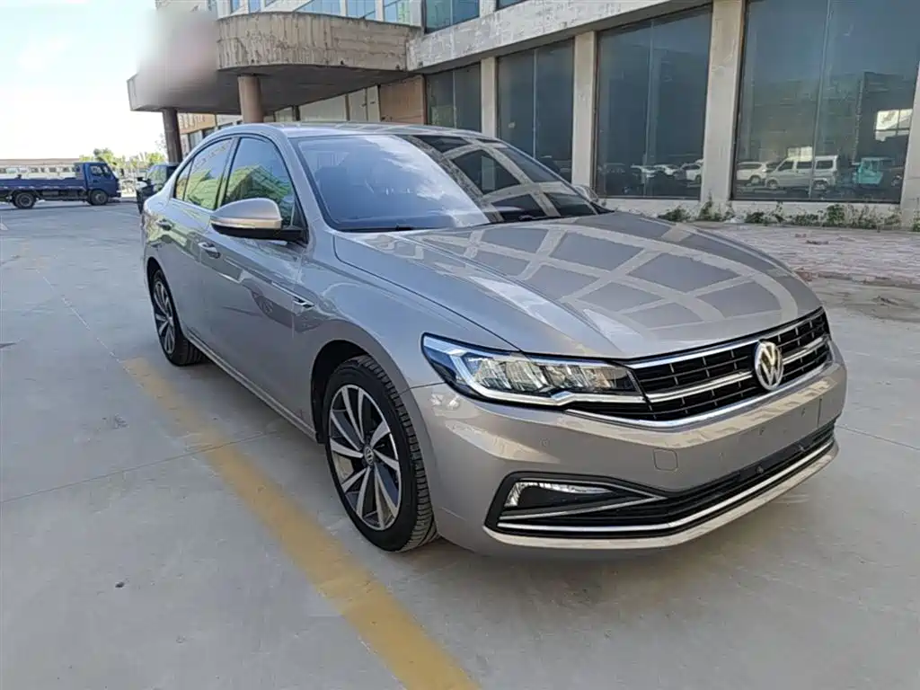 Volkswagen Bora 2019 Facelift 1.5L Automatic Luxury China VI фото 4