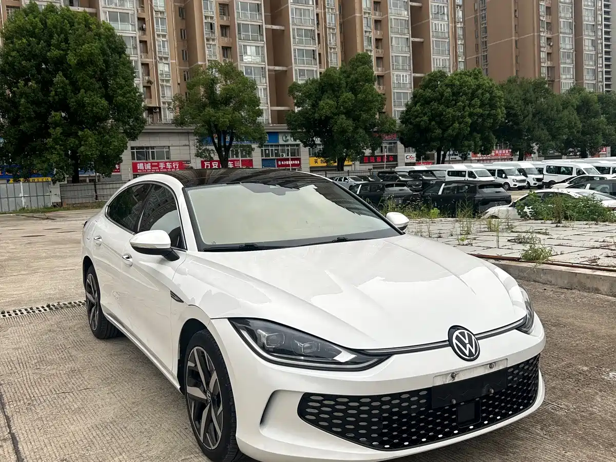 Volkswagen Lamando