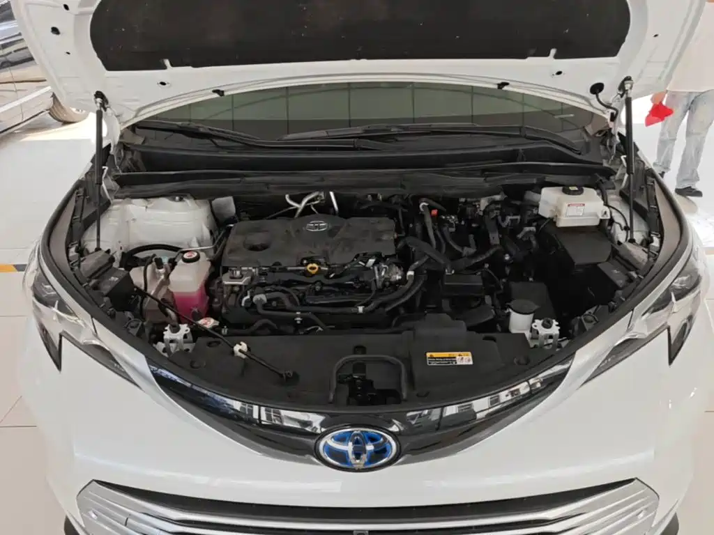 Фото 20 - Toyota Sienna