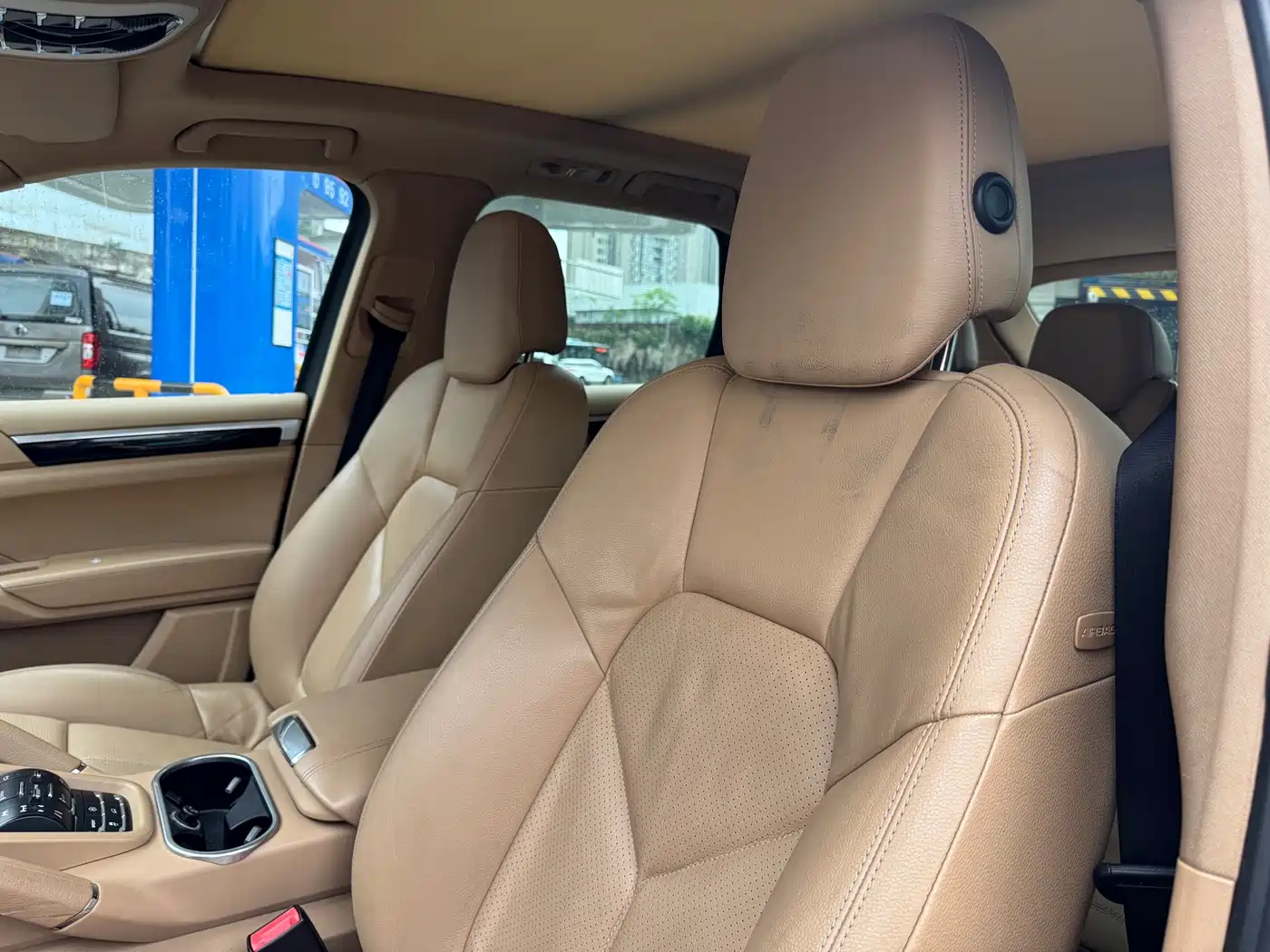 Porsche Cayenne 2012 Cayenne GTS 4.8L фото 8