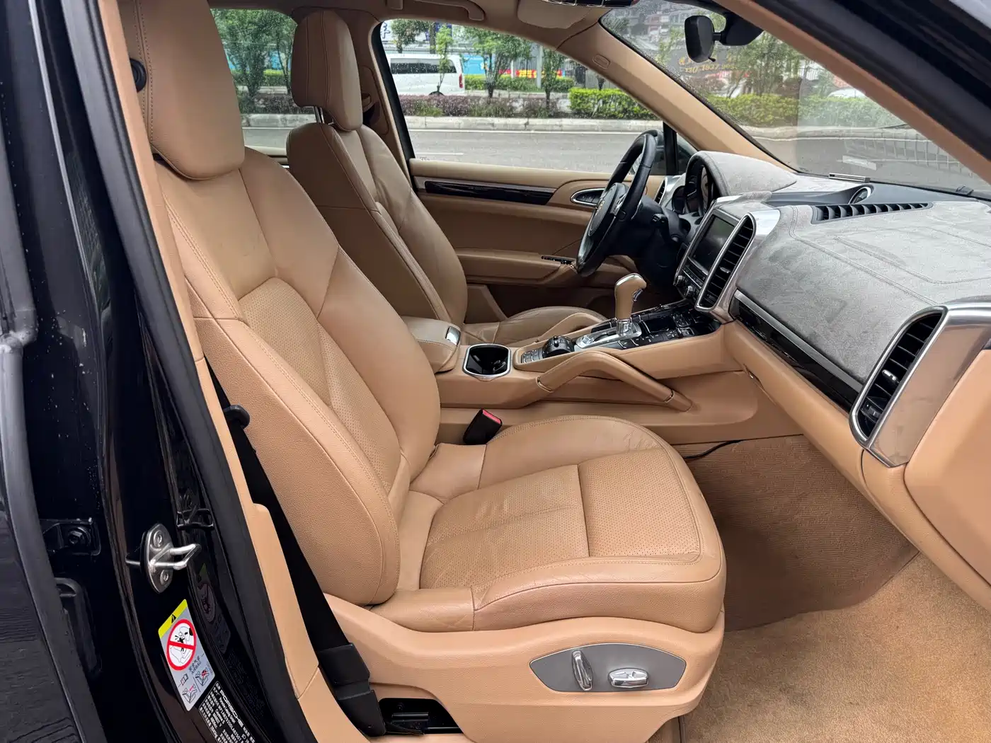 Porsche Cayenne 2012 Cayenne GTS 4.8L фото 11