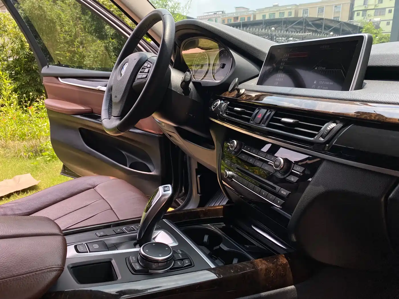 BMW X5 (Import) 2014 xDrive35i Leading фото 31