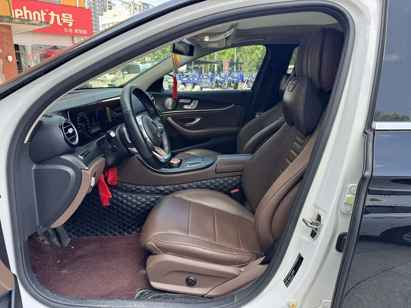 Mercedes-Benz E-Class 2020 Facelift E 300 L Sport Fashion фото 9