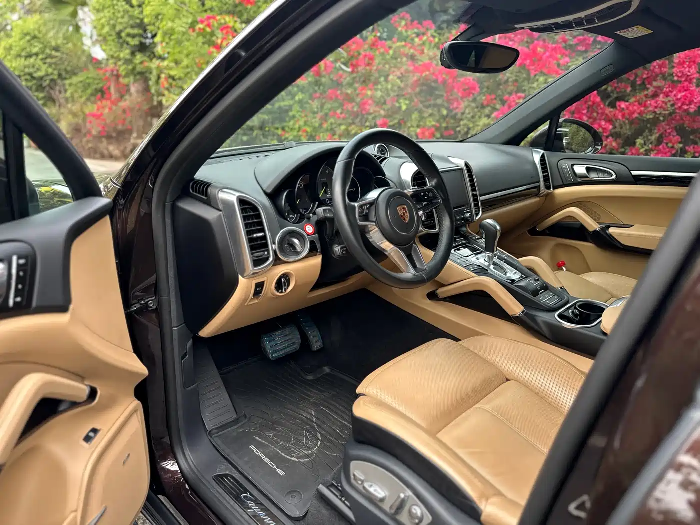 Porsche Cayenne New Energy 2016 Cayenne S E-Hybrid 3.0T фото 8