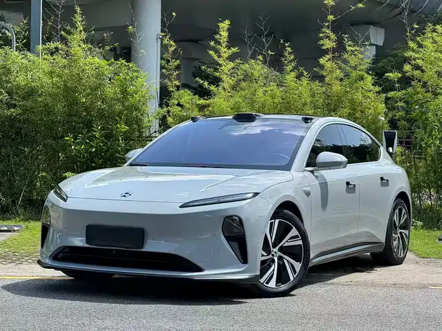 NIO ET5 2024
