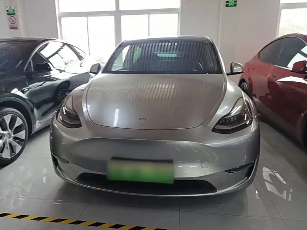 Фото 3 - Tesla Model Y
