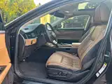 Фото 9 - Lexus ES