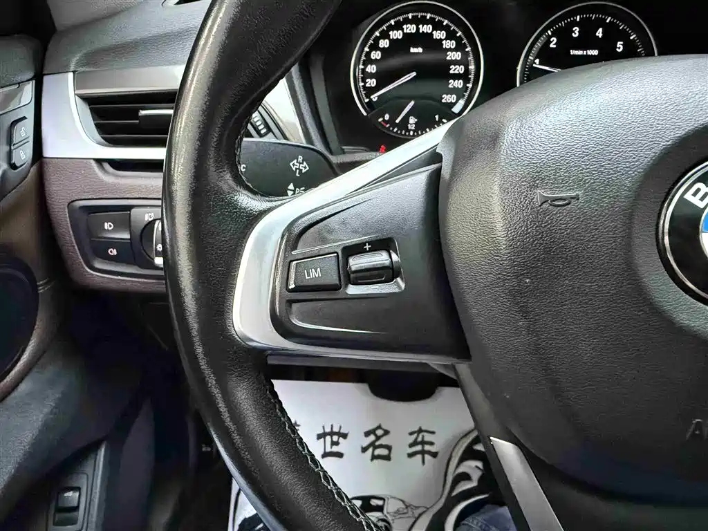BMW X1 2019 sDrive18Li Premium Model фото 11
