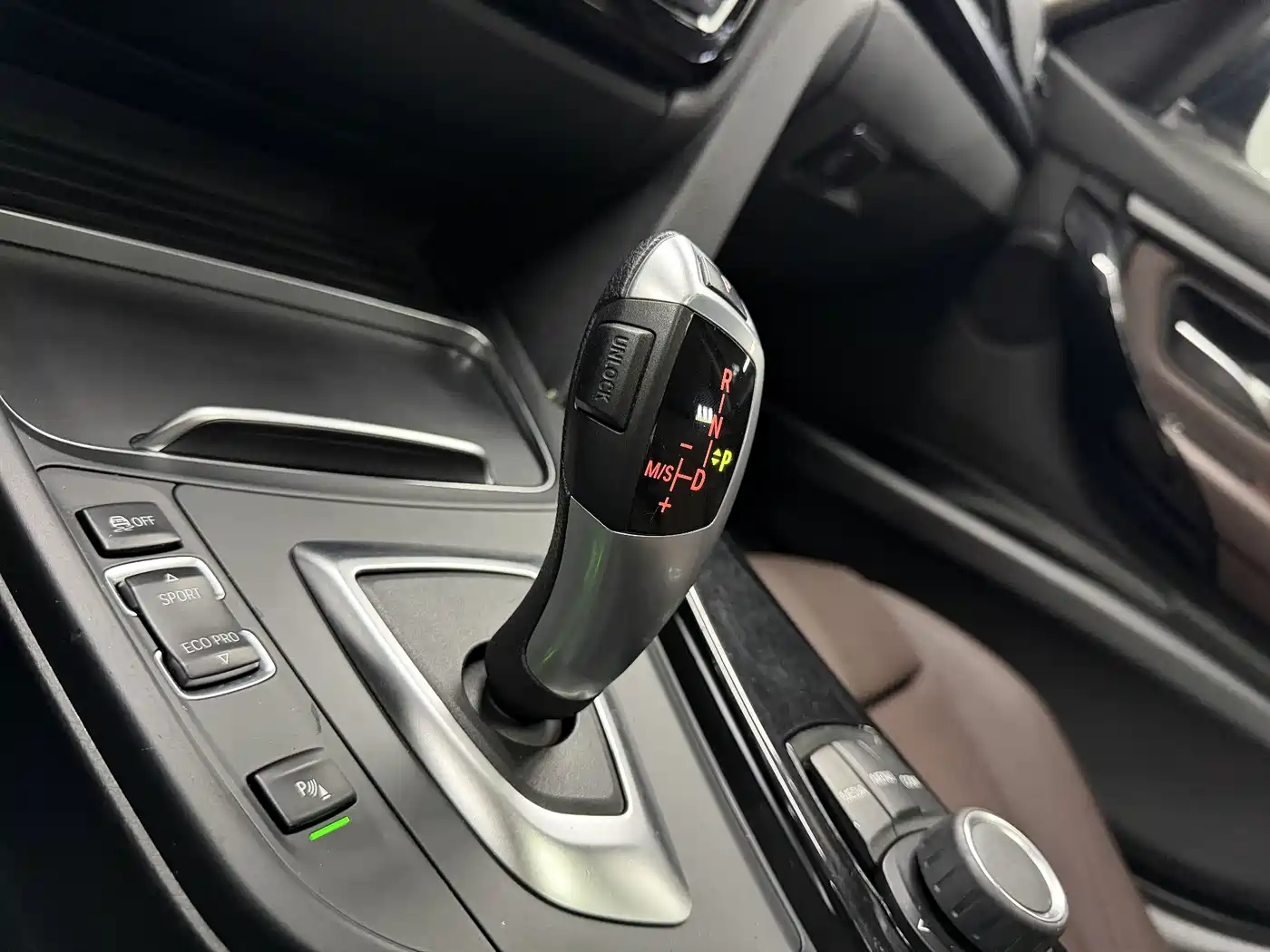BMW 3 Series 2018 320Li Fashion Style фото 16