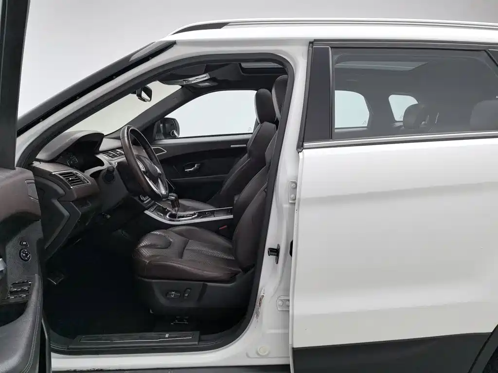 Landwind X7 2015 2015 2.0T Panoramic Flagship Edition