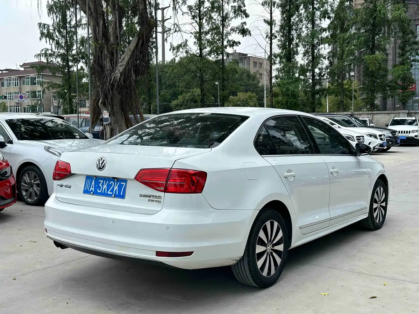 Volkswagen Sagitar 2017 230TSI Automatic Comfort фото 12