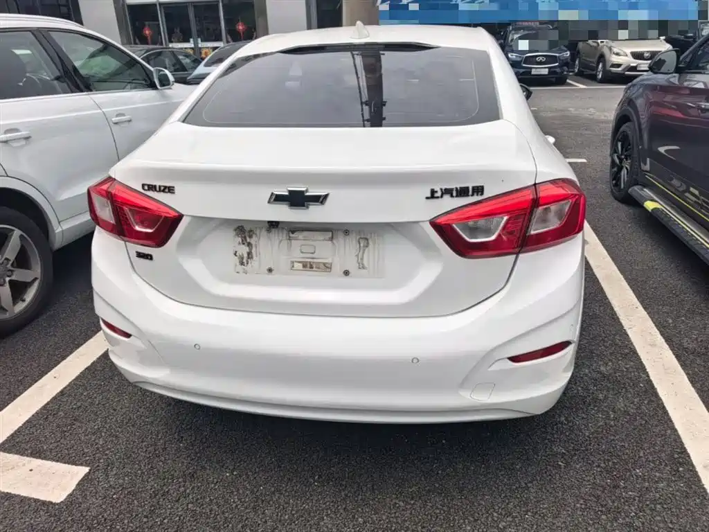 Chevrolet Cruze 2018 Redline 320 Automatic Urban Edge Edition фото 10