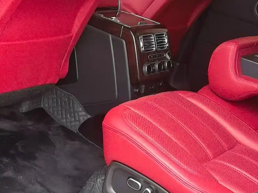 Land Rover Range Rover 2015 3.0 SC V6 Vogue SE Genesis Extended Edition фото 6