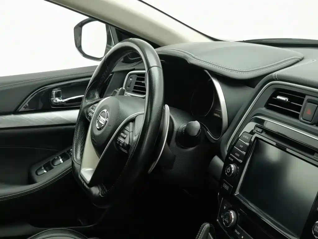 Nissan Cima 2018 2016 2.5L XL Luxury