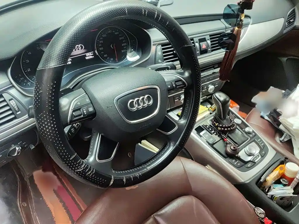 Фото 3 - Audi A6L