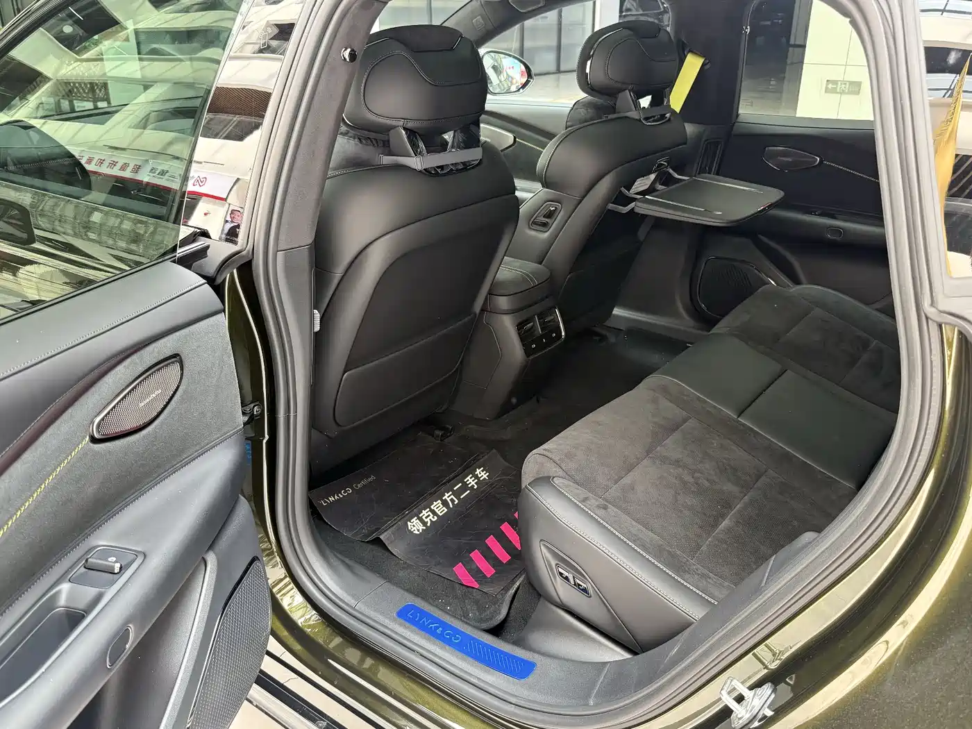 Lynk & Co 10 EM-P 2025 Facelift 240 AWD Ultra Sport Edition фото 7