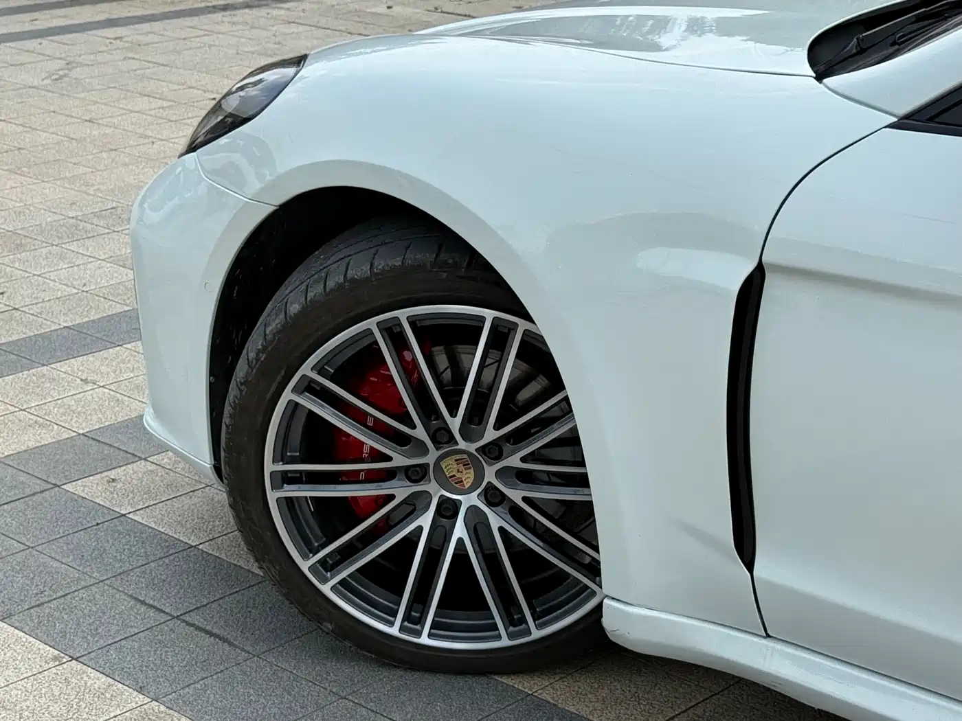 Porsche Panamera 2014 Panamera 4 3.0T фото 17