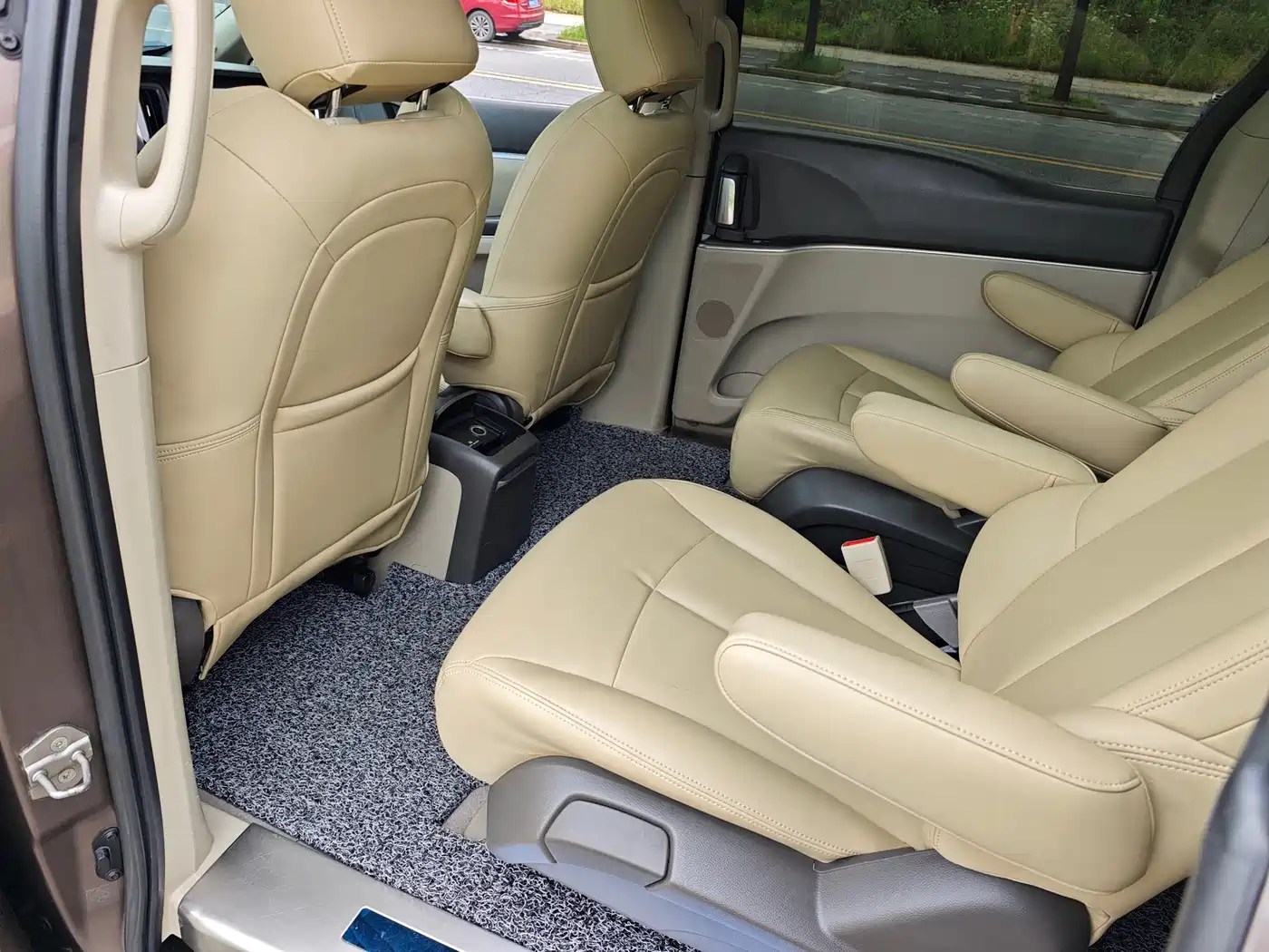 Buick GL8 2013 2.4L LT Luxury Business Executive Edition фото 12