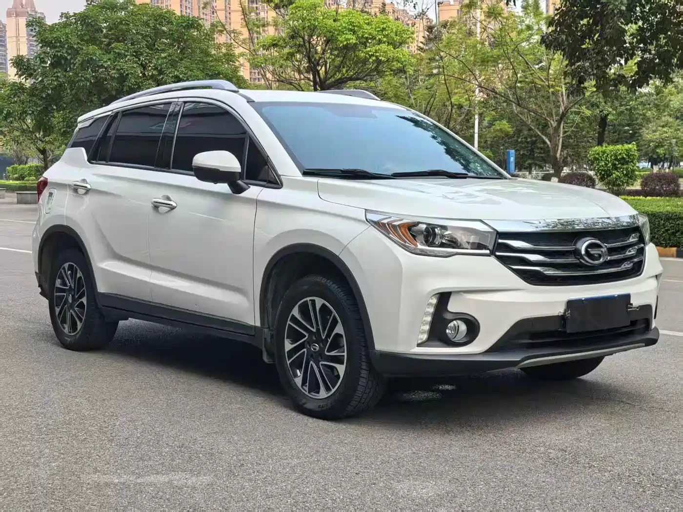 GAC Trumpchi Trumpchi GS4 2017 235T G-DCT 2WD Elite фото 3