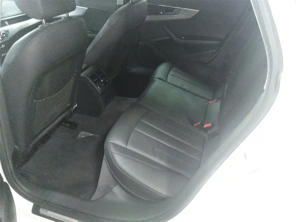 Audi A4L 2017 Plus 40 TFSI Fashion фото 17