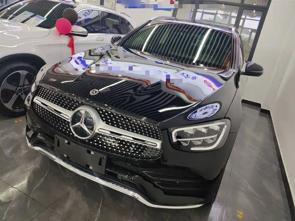 MERCEDES-BENZ GLC