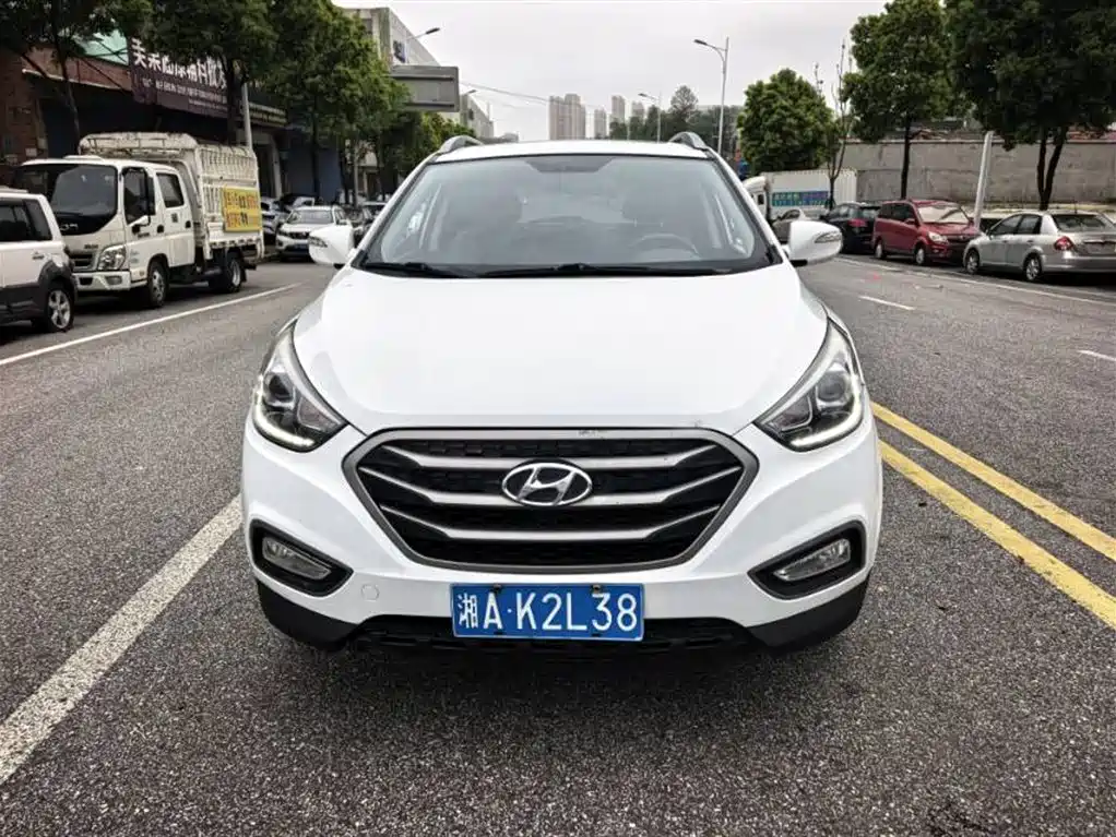 Hyundai Beijing Hyundai ix35 2013 2.0L Auto 2WD Smart GLS China IV фото 2