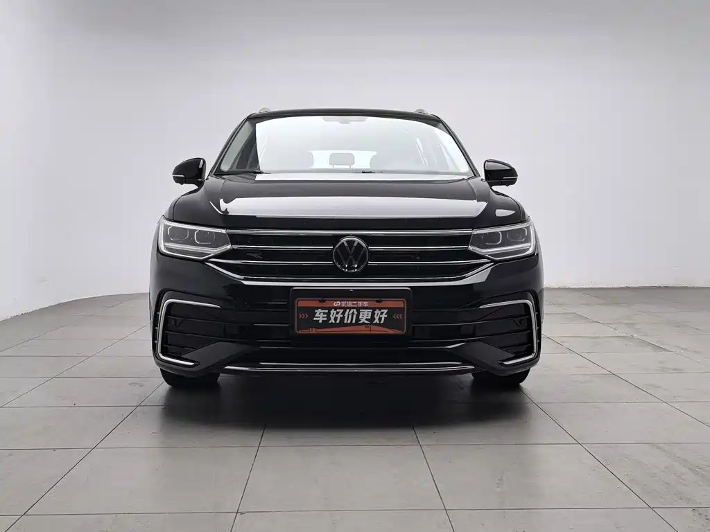 Фото 3 - Volkswagen Tiguan L