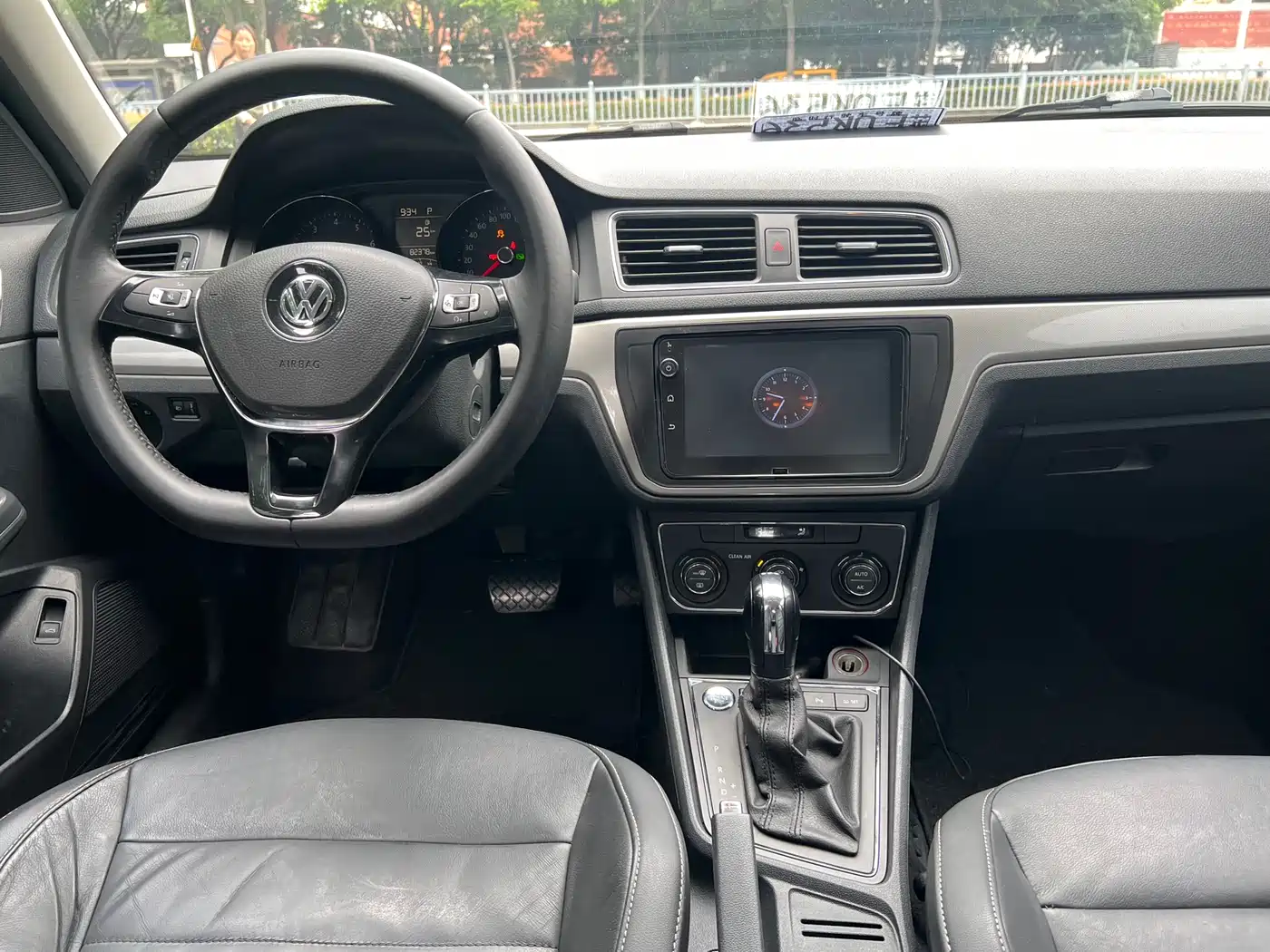 Volkswagen Lavida 2017 230TSI DSG Comfort Edition фото 11