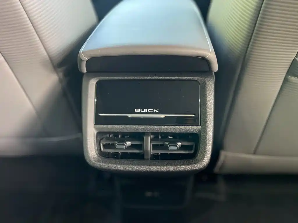 Buick E5 2025 2025 Model 620KM Premium Edition