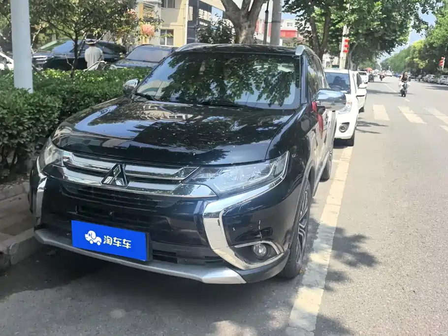 Mitsubishi Outlander 2017 2016 2.4L 4WD Elite Edition 5-seater