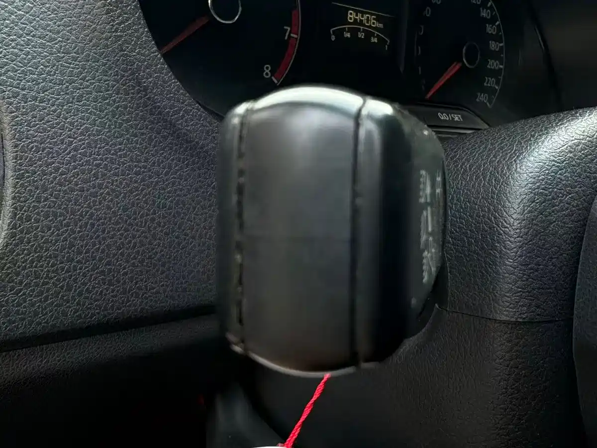 Volkswagen Polo 2018 1.5L Auto Safe Drive фото 7
