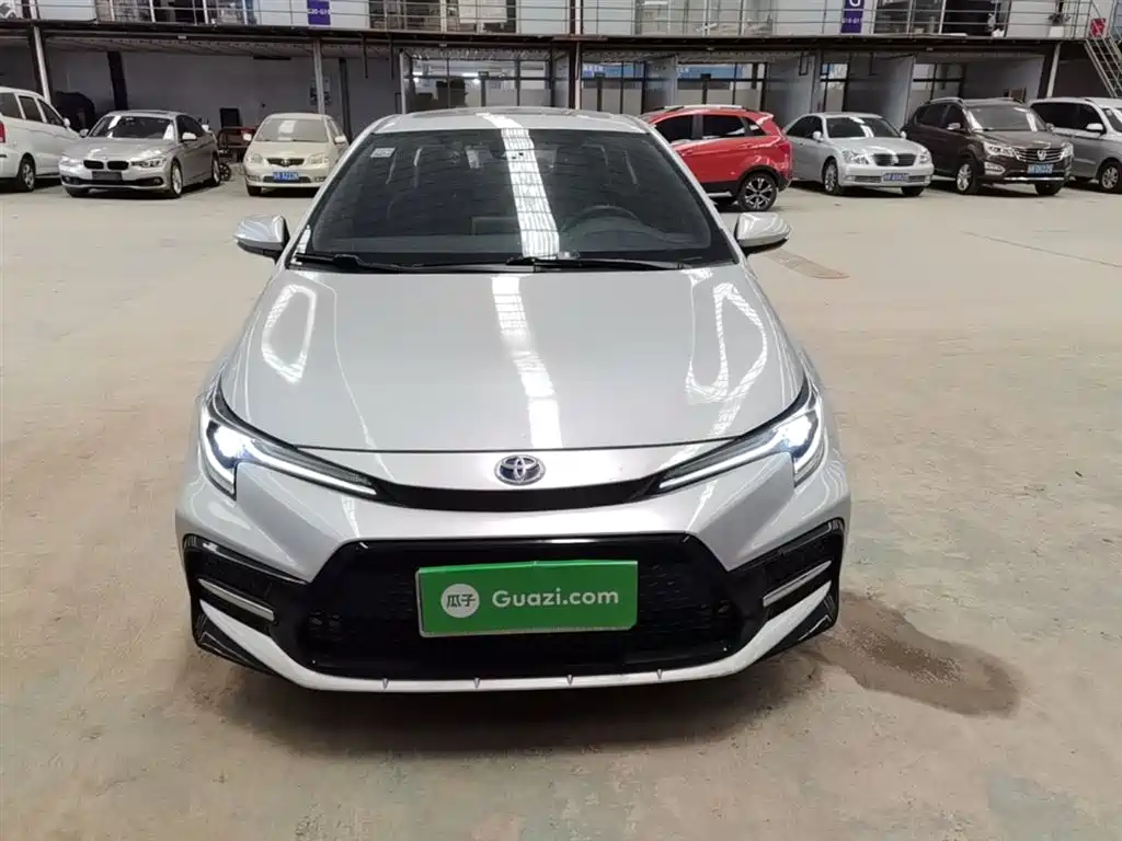 Toyota Levin 2021 Dual Engine 1.8H E-CVT Sport фото 3