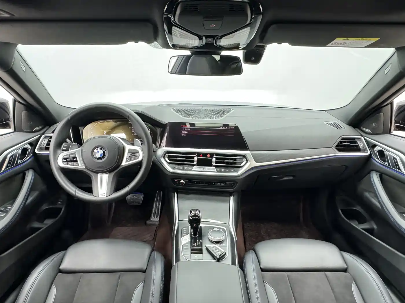 BMW 4 Series 2022 Second Facelift 430i M Sport Shadow Edition фото 2