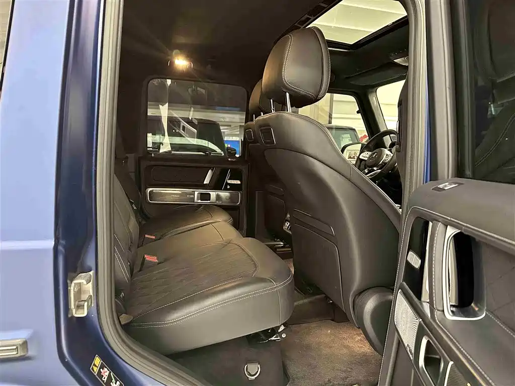 Mercedes-Benz G-Class 2024 G 500 фото 16