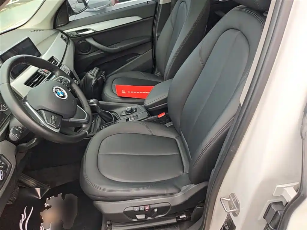 BMW X1 2016 sDrive18Li Fashion Model фото 15