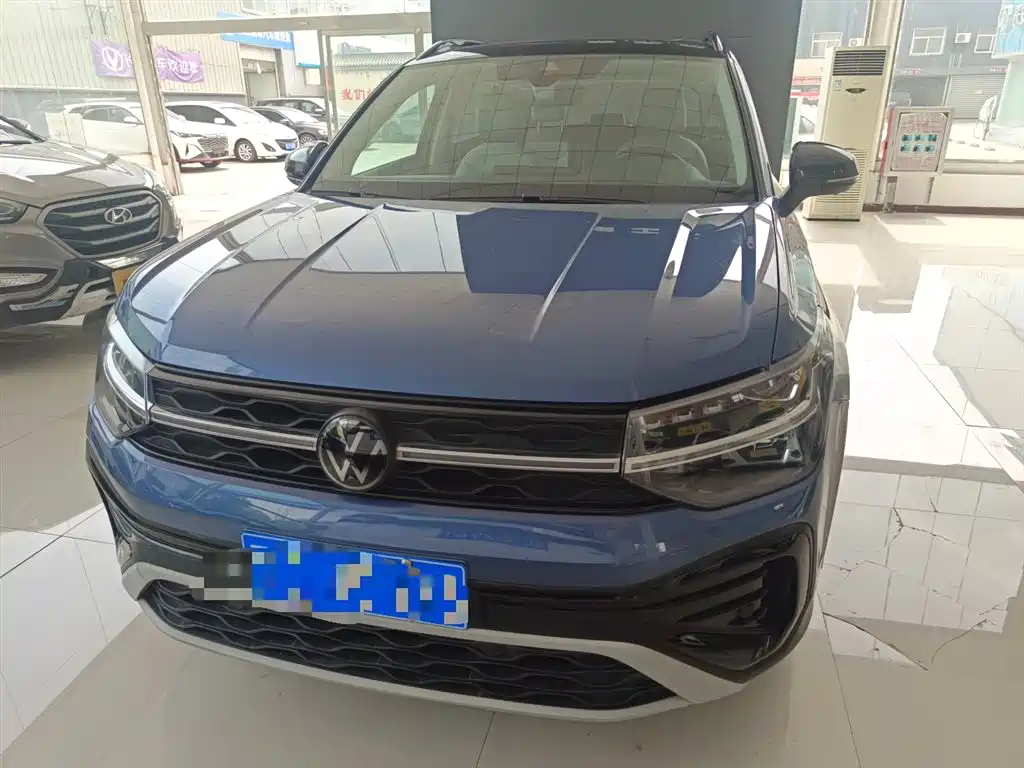 Volkswagen Tharu 2023 330TSI 4WD Moon Premium Edition фото 6