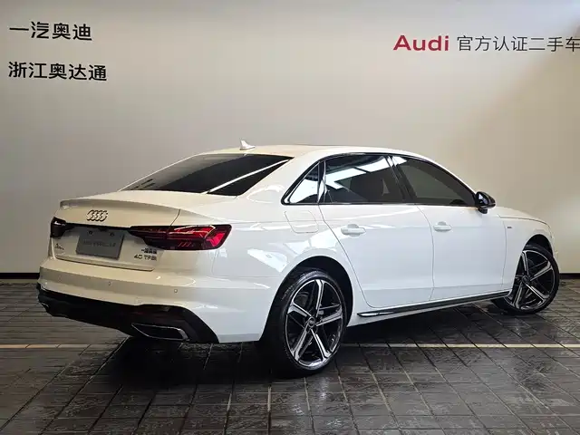 Audi A4L 2025 2 Million Celebration Edition 40 TFSI Luxury Dynamic — фото 4