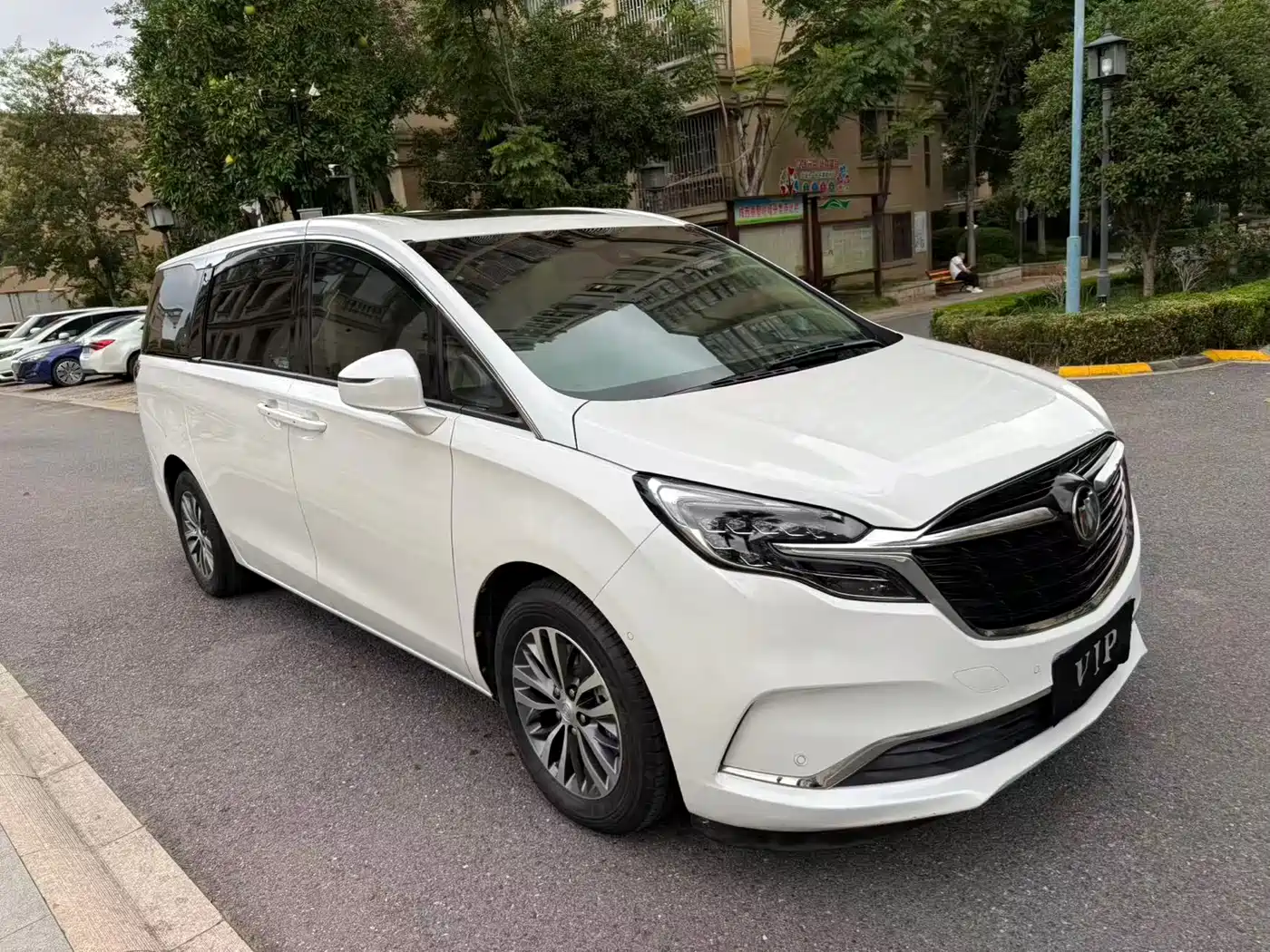 Buick GL8 2022 ES Landmark 653T Premium фото 3
