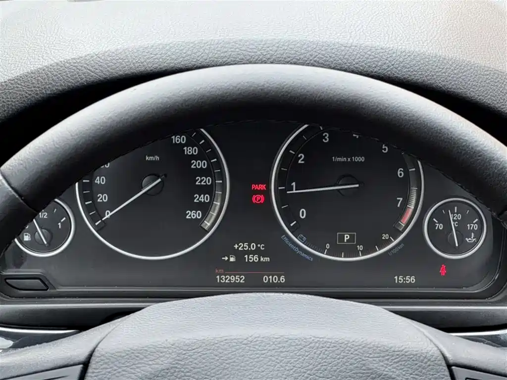 BMW 5 Series 2014 520Li Elegance фото 6