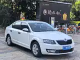 Photo 3 - Škoda Octavia