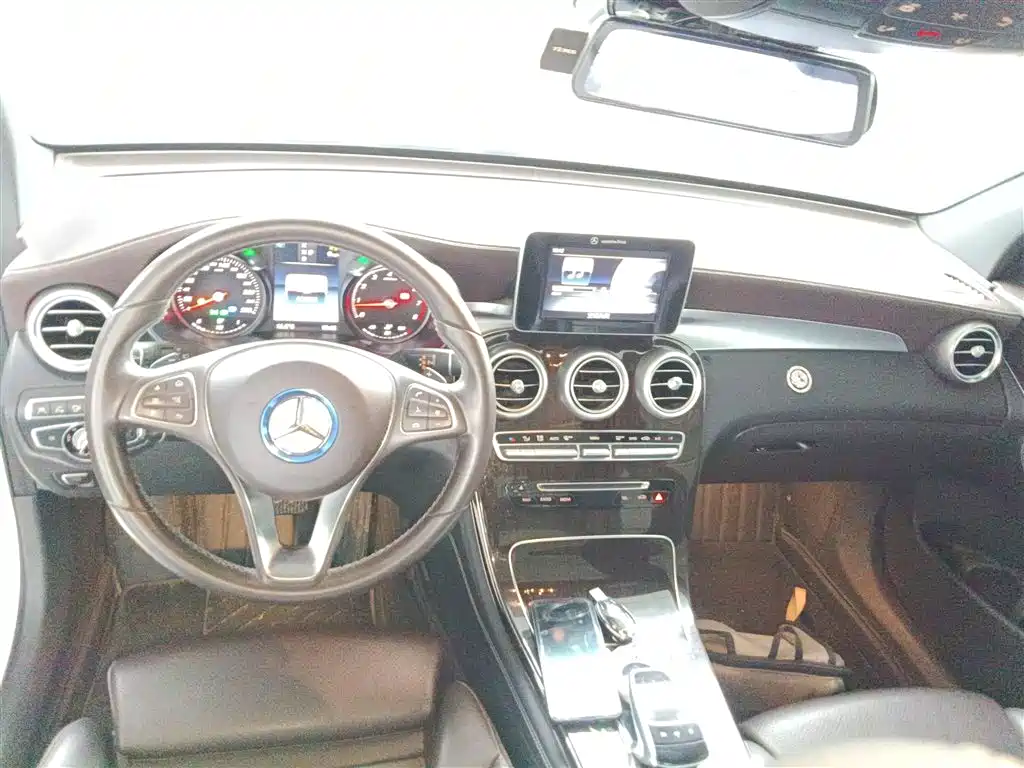 Mercedes-Benz GLC 2017 GLC 260 4MATIC Luxury фото 10