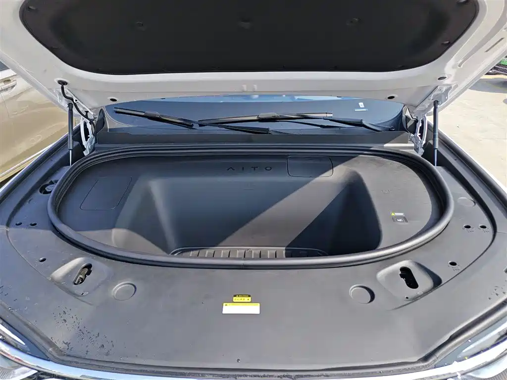 AITO Wenjie AITO M7 2026 Pure Electric Max Long Range 5-seater фото 13