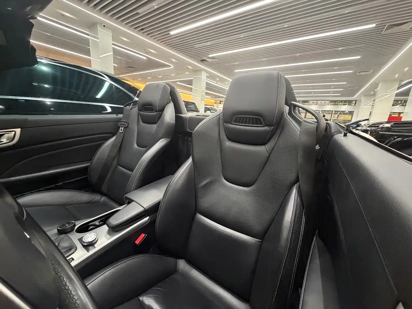 Mercedes-Benz SLK-Class 2012 2011 SLK 200 Fashion