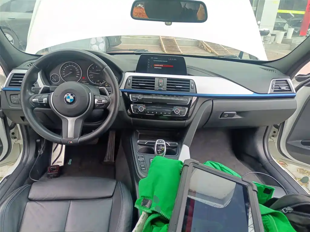 BMW 3 Series 2018 320i M Sport Package фото 6