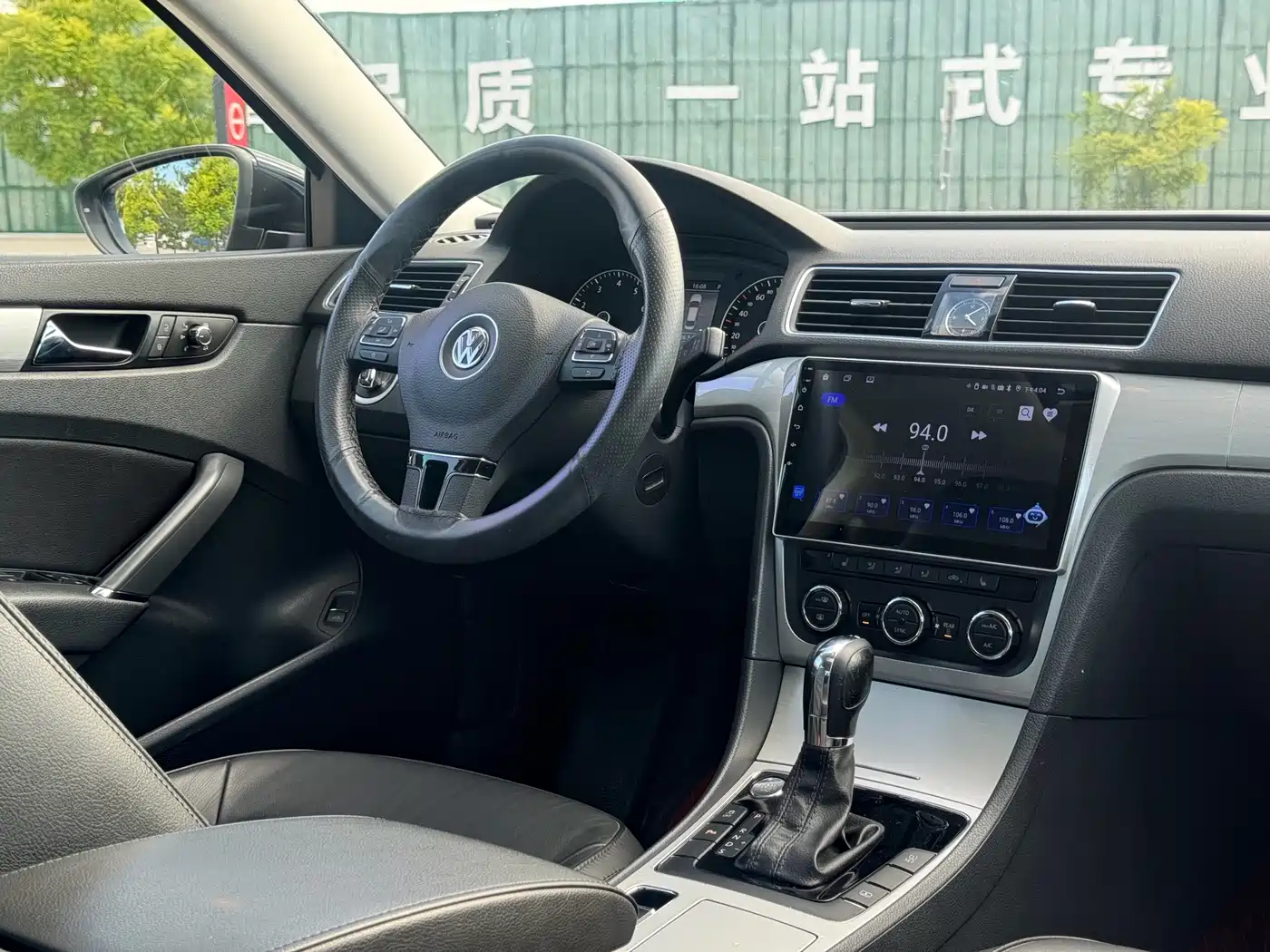 Volkswagen Passat 2013 2.0TSI DSG Yuzun фото 16