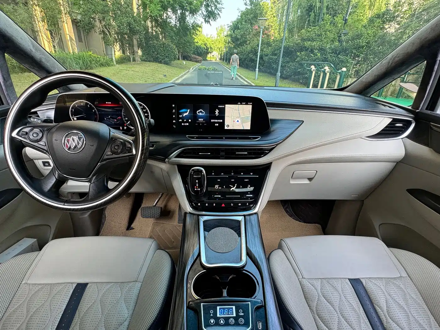Фото 7 - Buick GL8
