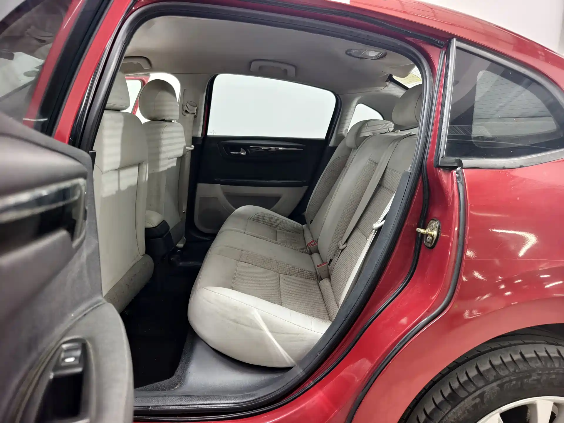صورة 12 - Citroën C-Quatre