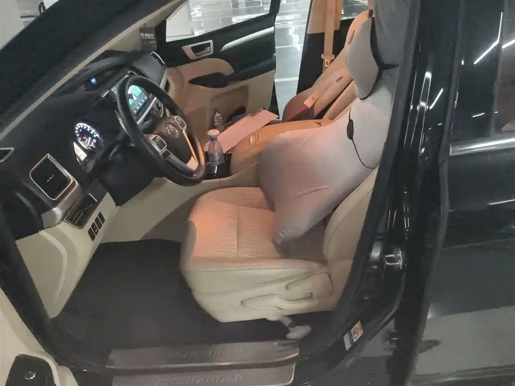 Toyota Highlander 2018 2.0T 4WD Elite 7-seater China VI фото 8