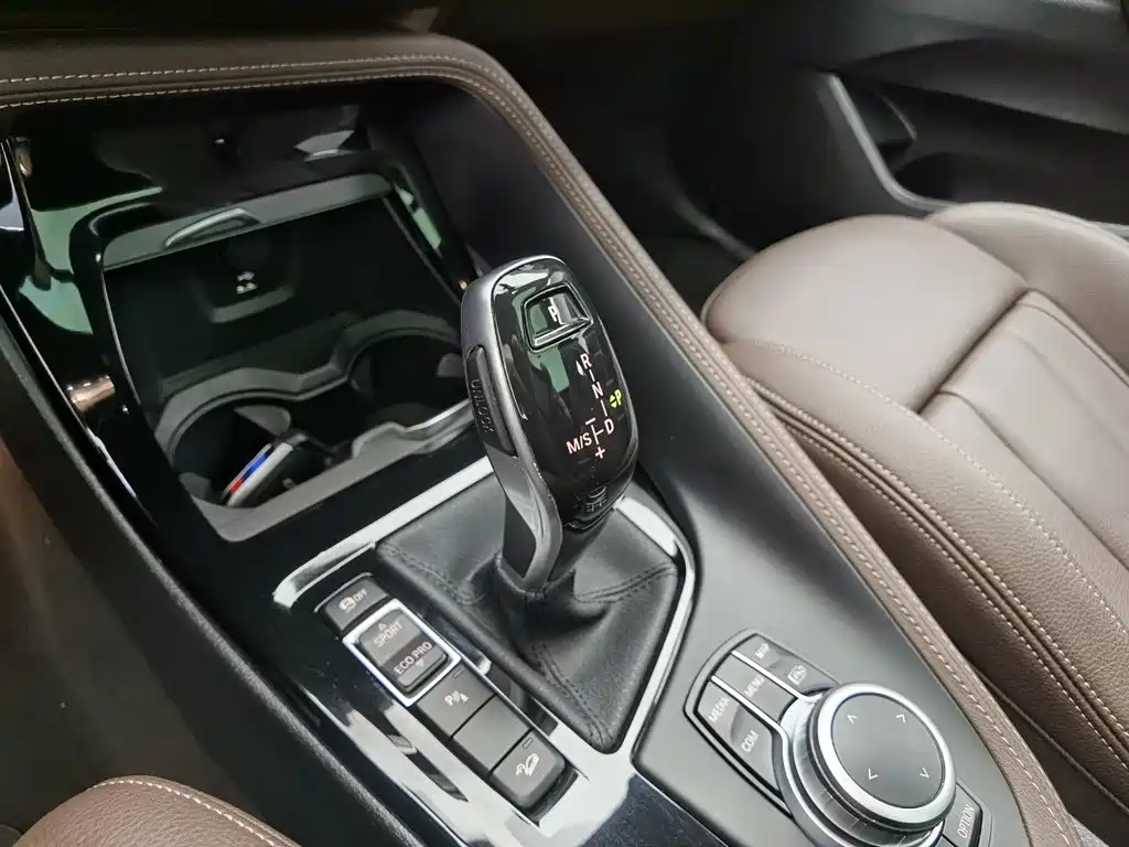 BMW X2, миниатюра 13