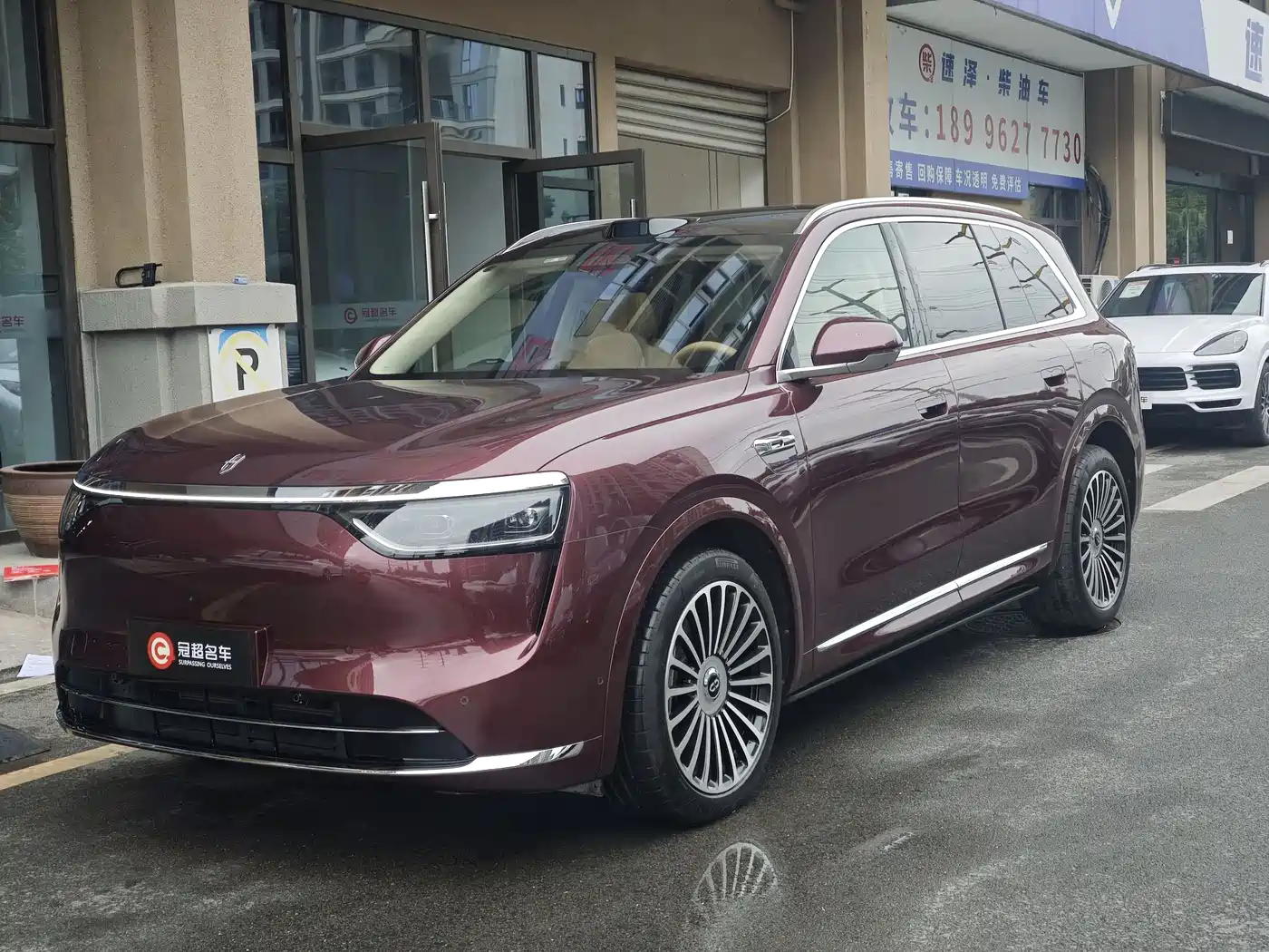 AITO Wenjie AITO M8 2025 Model Extended Range Ultra Edition 53.4kWh 5-Seater фото 2